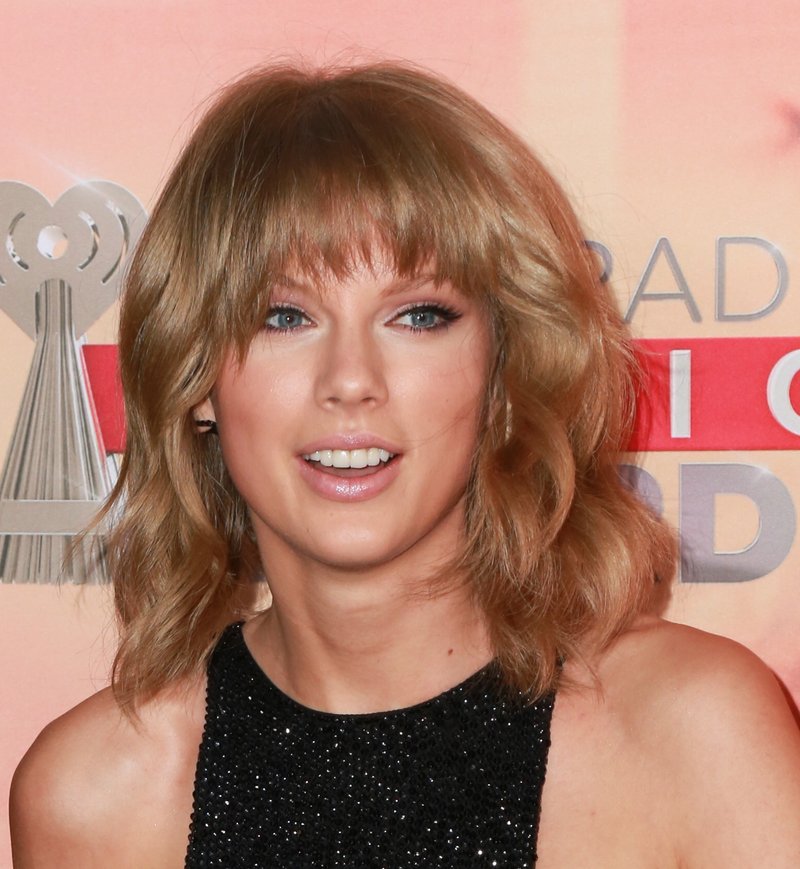 Taylor Swift at 2015 iHeartRadio Music Awards — photo 303