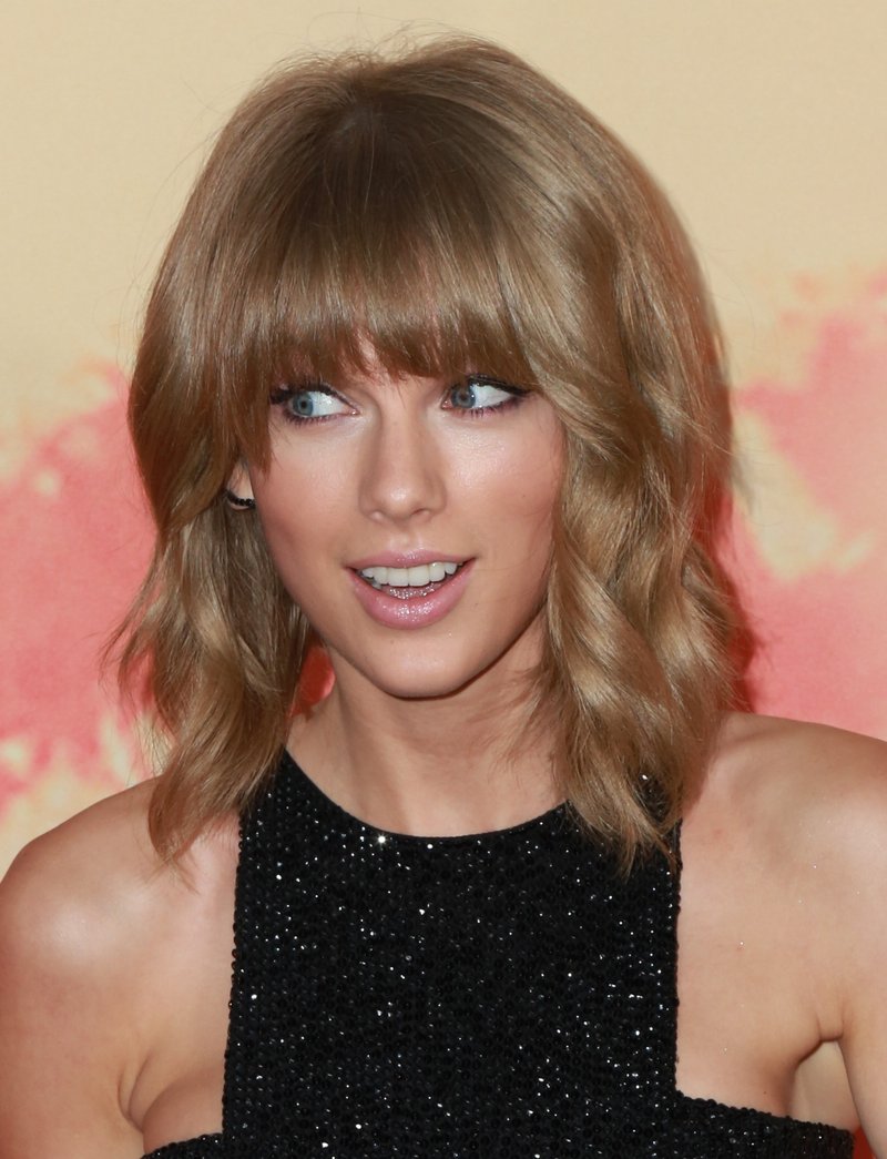 Taylor Swift at 2015 iHeartRadio Music Awards — photo 309