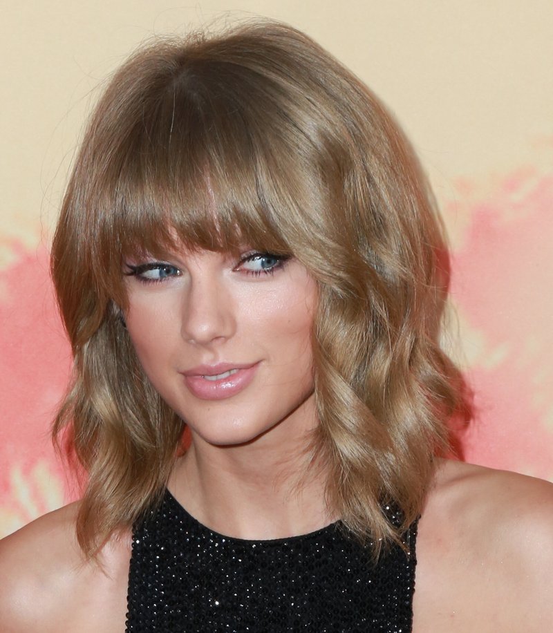 Taylor Swift at 2015 iHeartRadio Music Awards — photo 314