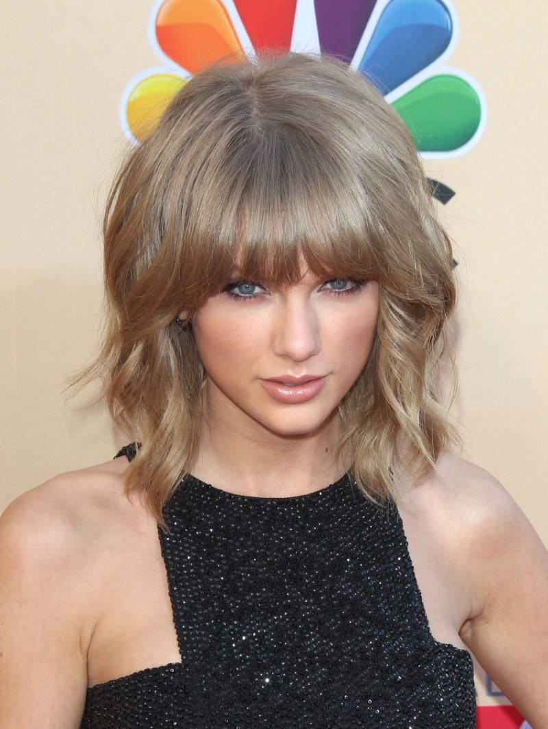 Taylor Swift at 2015 iHeartRadio Music Awards — photo 346
