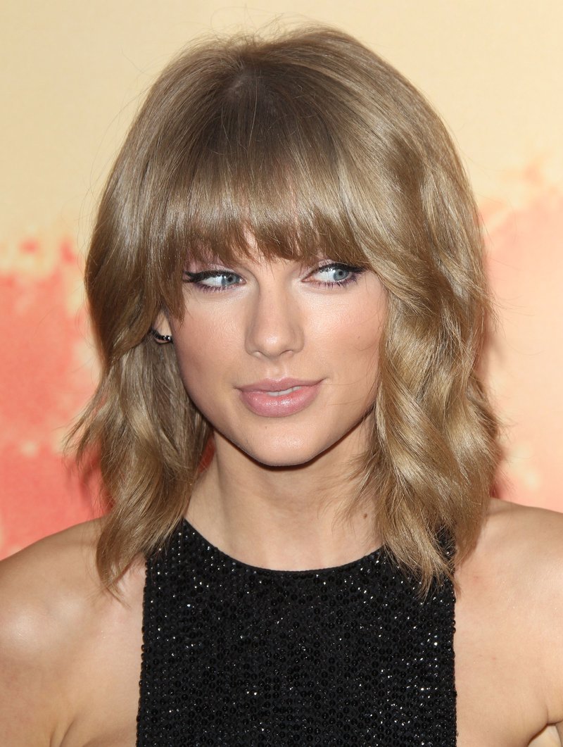 Taylor Swift at 2015 iHeartRadio Music Awards — photo 375