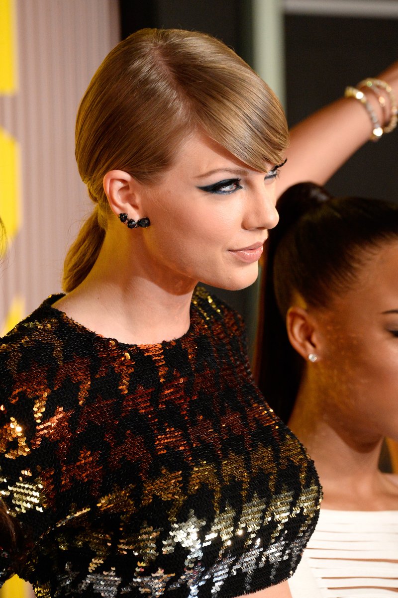 Taylor Swift at 2015 MTV Video Music Awards — photo 3