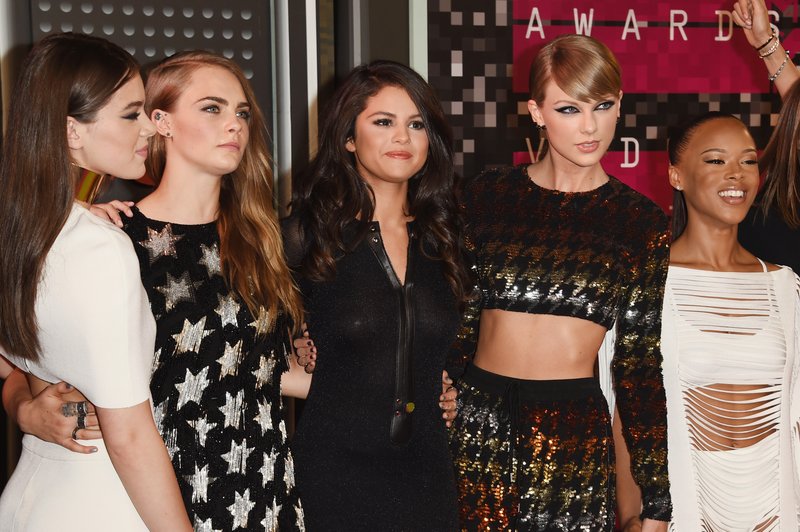 Taylor Swift at 2015 MTV Video Music Awards — photo 12