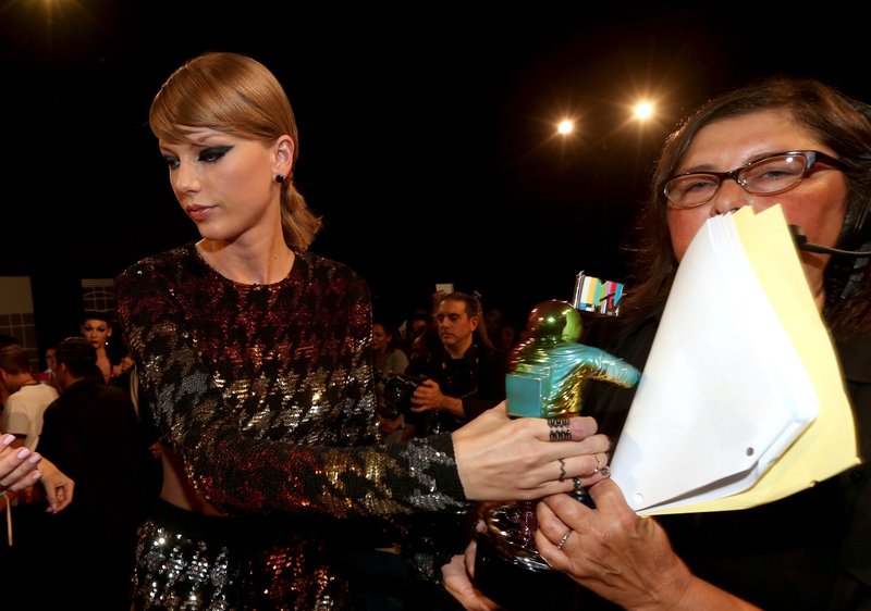 Taylor Swift at 2015 MTV Video Music Awards — photo 56