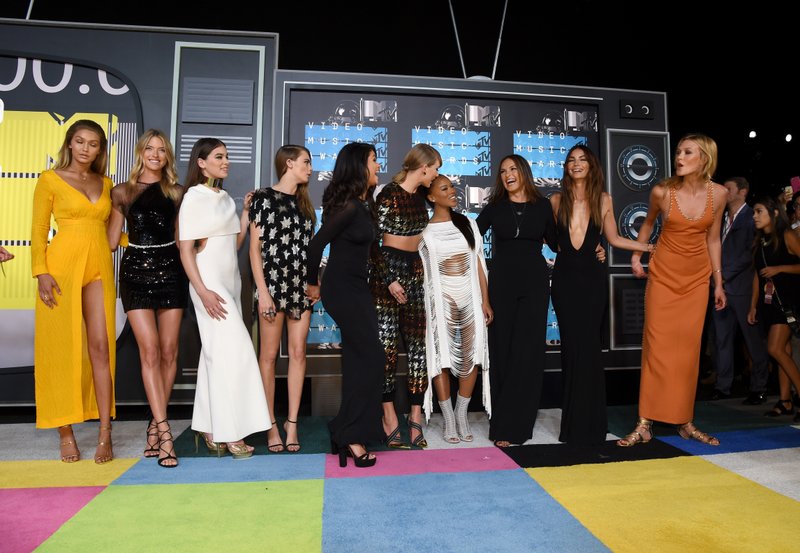 Taylor Swift at 2015 MTV Video Music Awards — photo 75