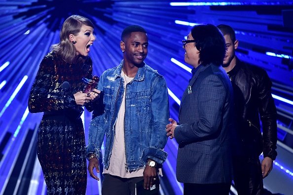 Taylor Swift at 2015 MTV Video Music Awards — photo 138