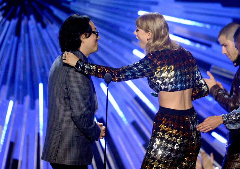 Taylor Swift at 2015 MTV Video Music Awards — photo 154