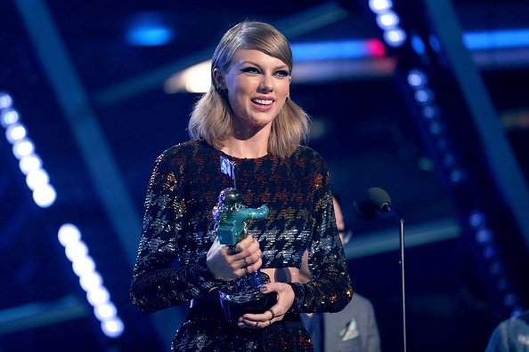 Taylor Swift at 2015 MTV Video Music Awards — photo 156