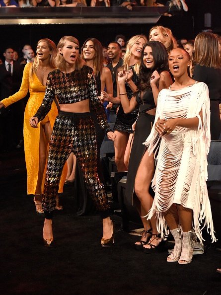 Taylor Swift at 2015 MTV Video Music Awards — photo 157