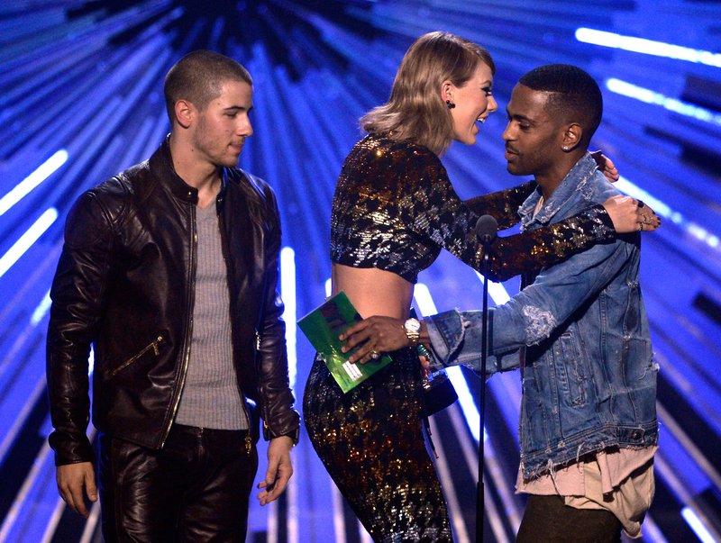 Taylor Swift at 2015 MTV Video Music Awards — photo 162