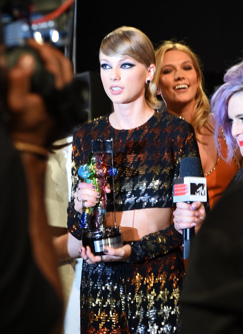 Taylor Swift at 2015 MTV Video Music Awards — photo 197