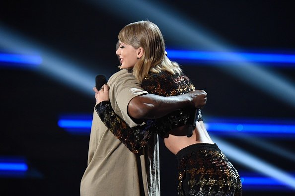 Taylor Swift at 2015 MTV Video Music Awards — photo 211