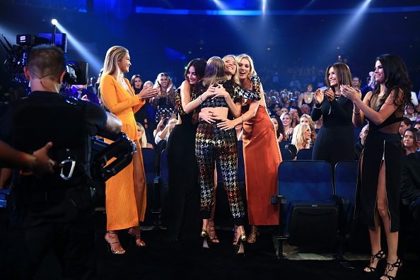 Taylor Swift at 2015 MTV Video Music Awards — photo 224