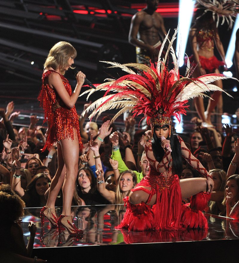 Taylor Swift at 2015 MTV Video Music Awards — photo 268