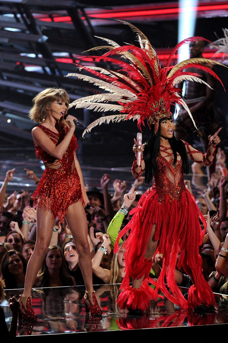 Taylor Swift at 2015 MTV Video Music Awards — photo 271