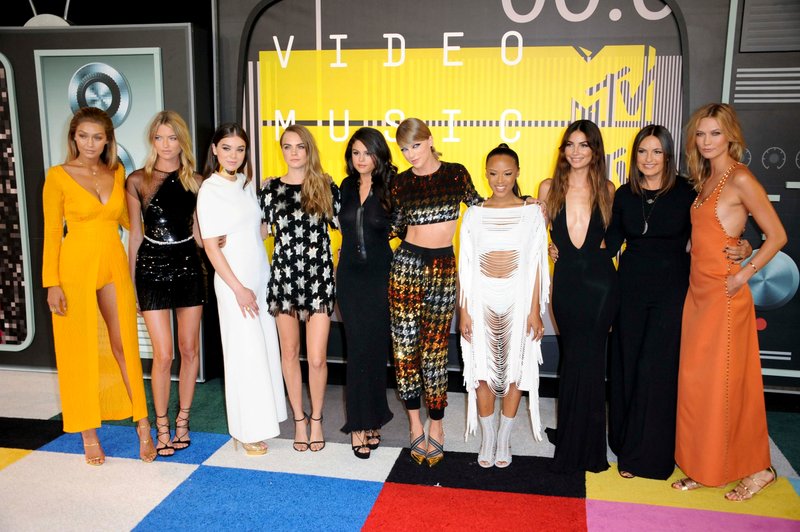 Taylor Swift at 2015 MTV Video Music Awards — photo 281