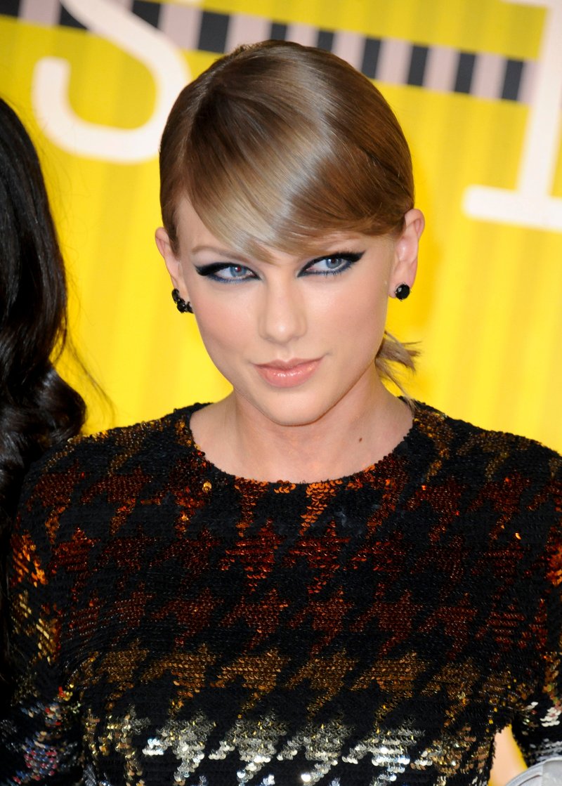 Taylor Swift at 2015 MTV Video Music Awards — photo 282