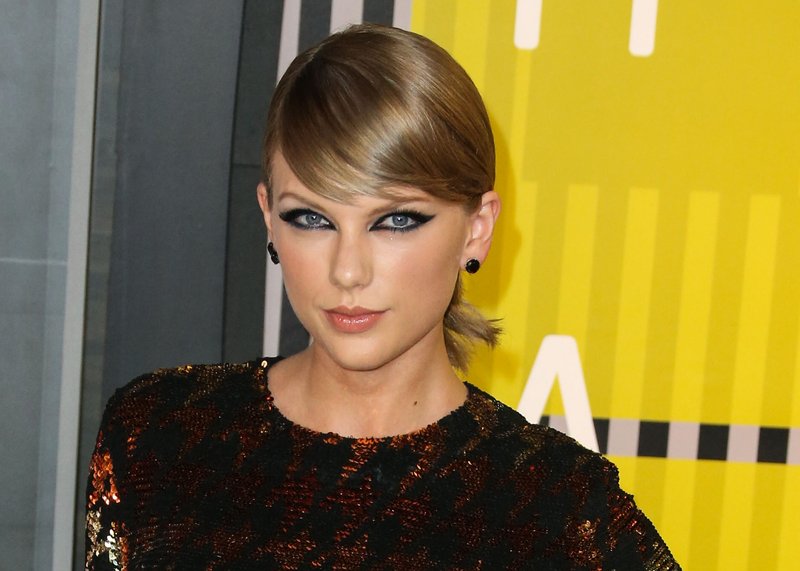 Taylor Swift at 2015 MTV Video Music Awards — photo 376