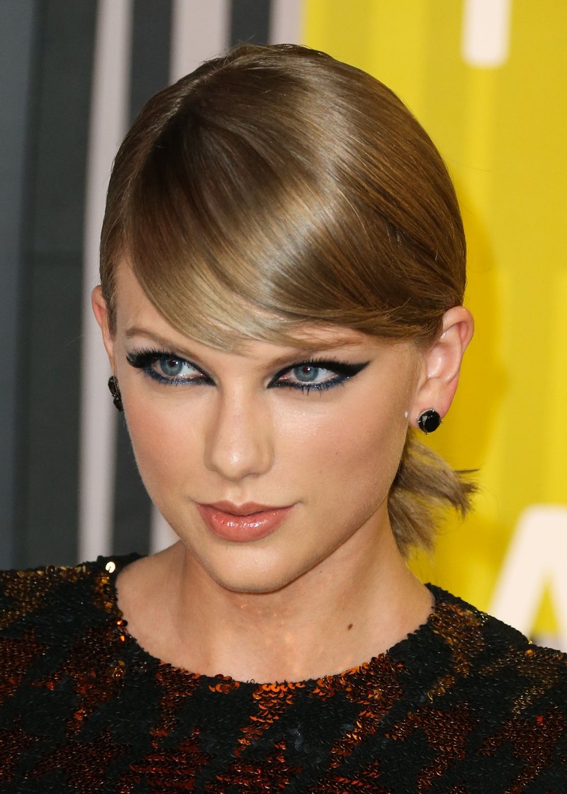 Taylor Swift at 2015 MTV Video Music Awards — photo 384