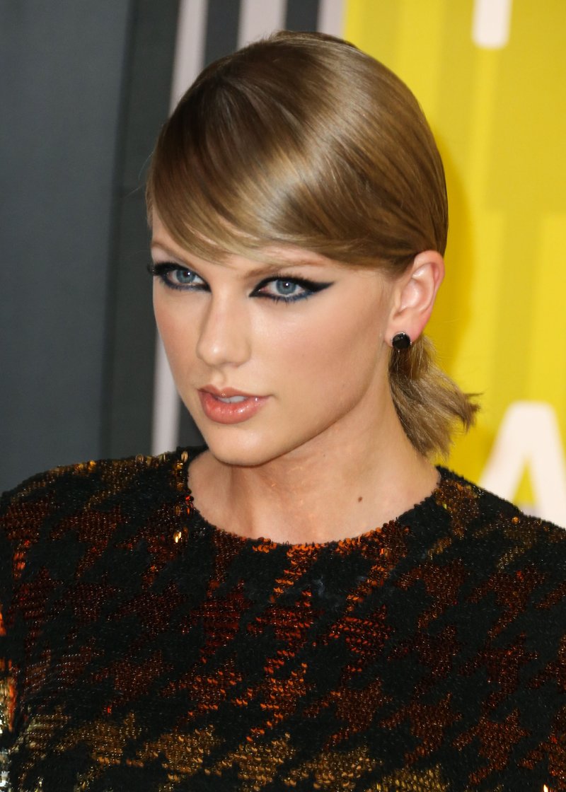 Taylor Swift at 2015 MTV Video Music Awards — photo 396