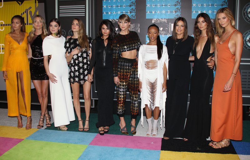 Taylor Swift at 2015 MTV Video Music Awards — photo 401