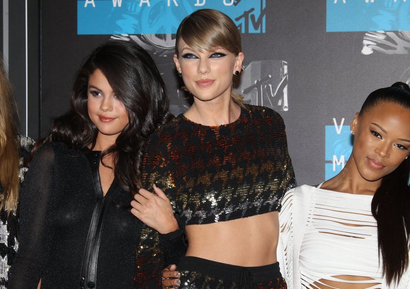 Taylor Swift at 2015 MTV Video Music Awards — photo 406