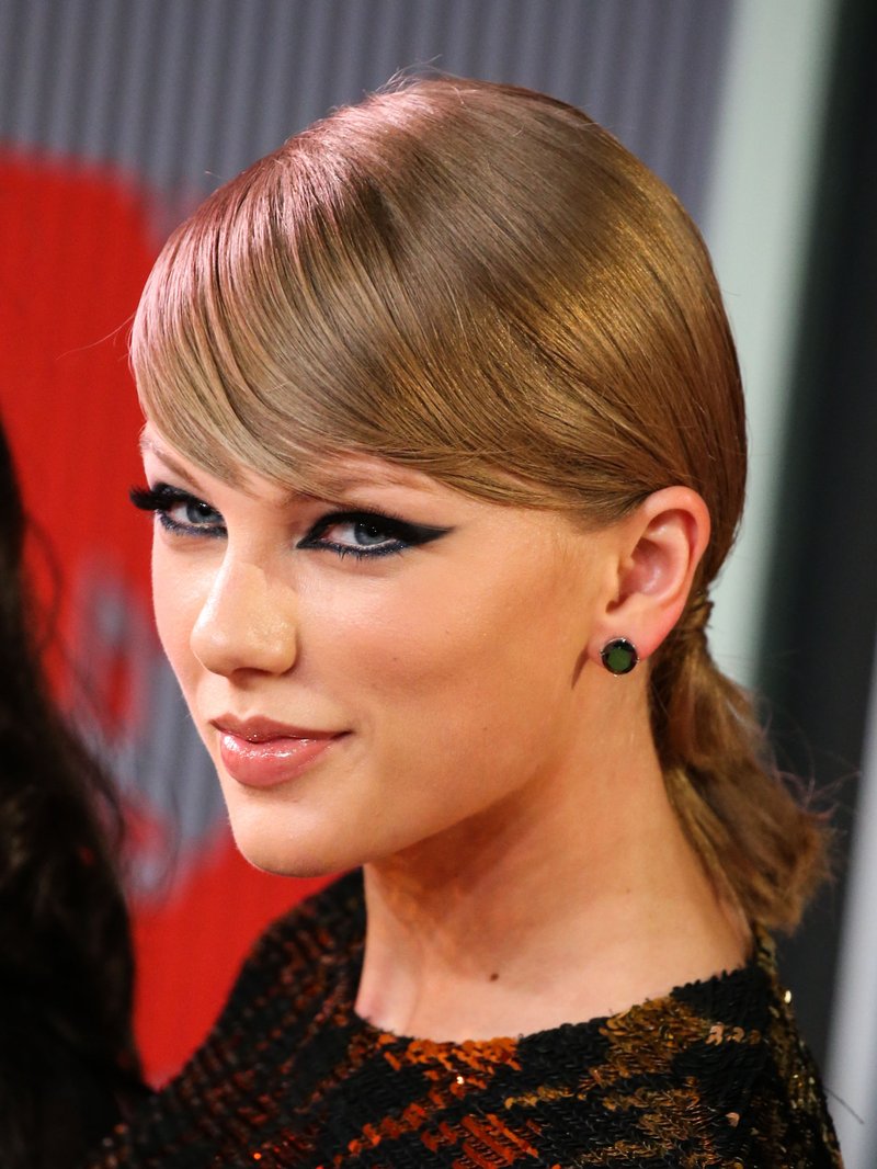 Taylor Swift at 2015 MTV Video Music Awards — photo 434