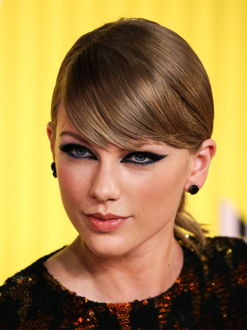 Taylor Swift at 2015 MTV Video Music Awards — photo 437