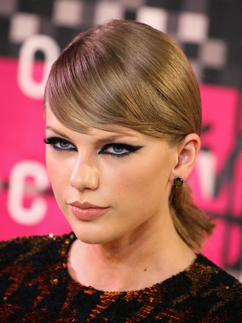 Taylor Swift at 2015 MTV Video Music Awards — photo 438