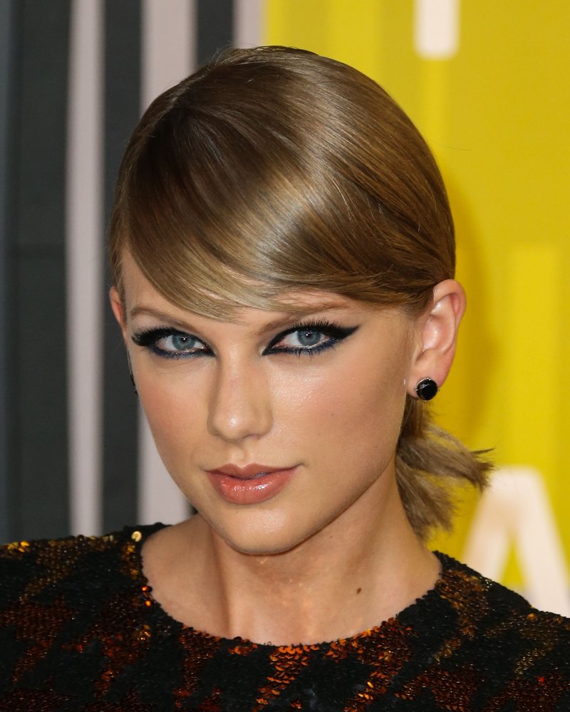 Taylor Swift at 2015 MTV Video Music Awards — photo 446
