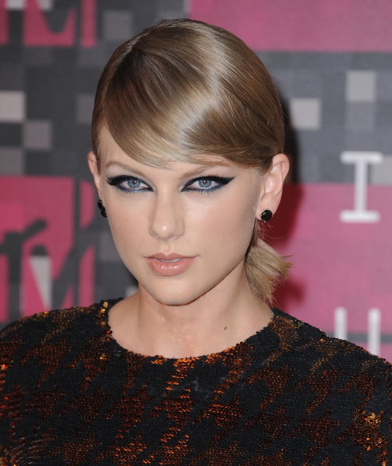 Taylor Swift at 2015 MTV Video Music Awards — photo 453