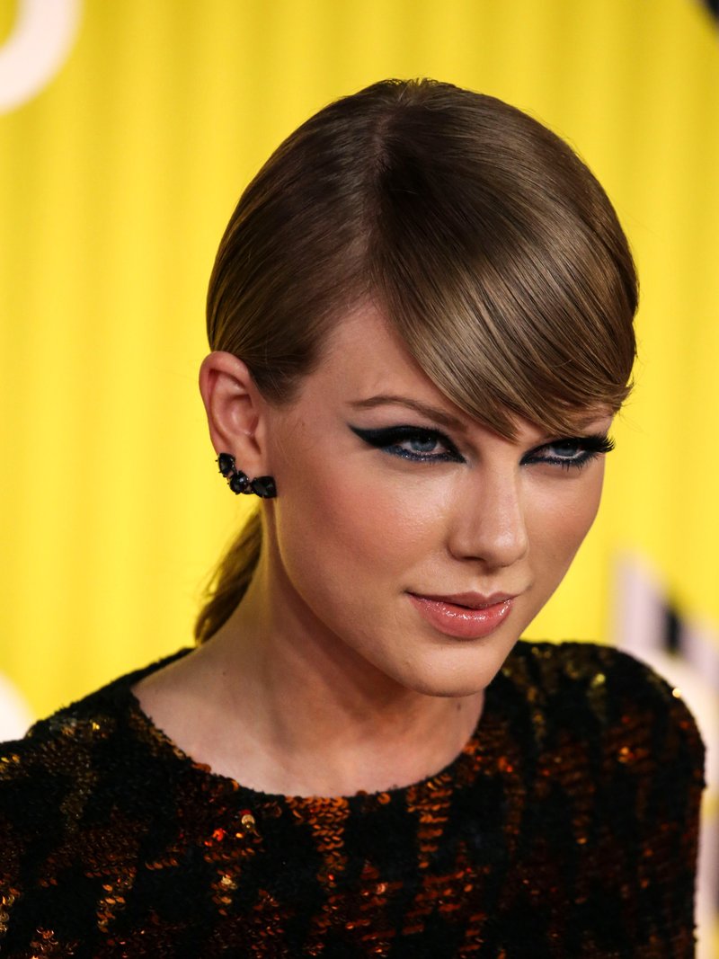 Taylor Swift at 2015 MTV Video Music Awards — photo 490