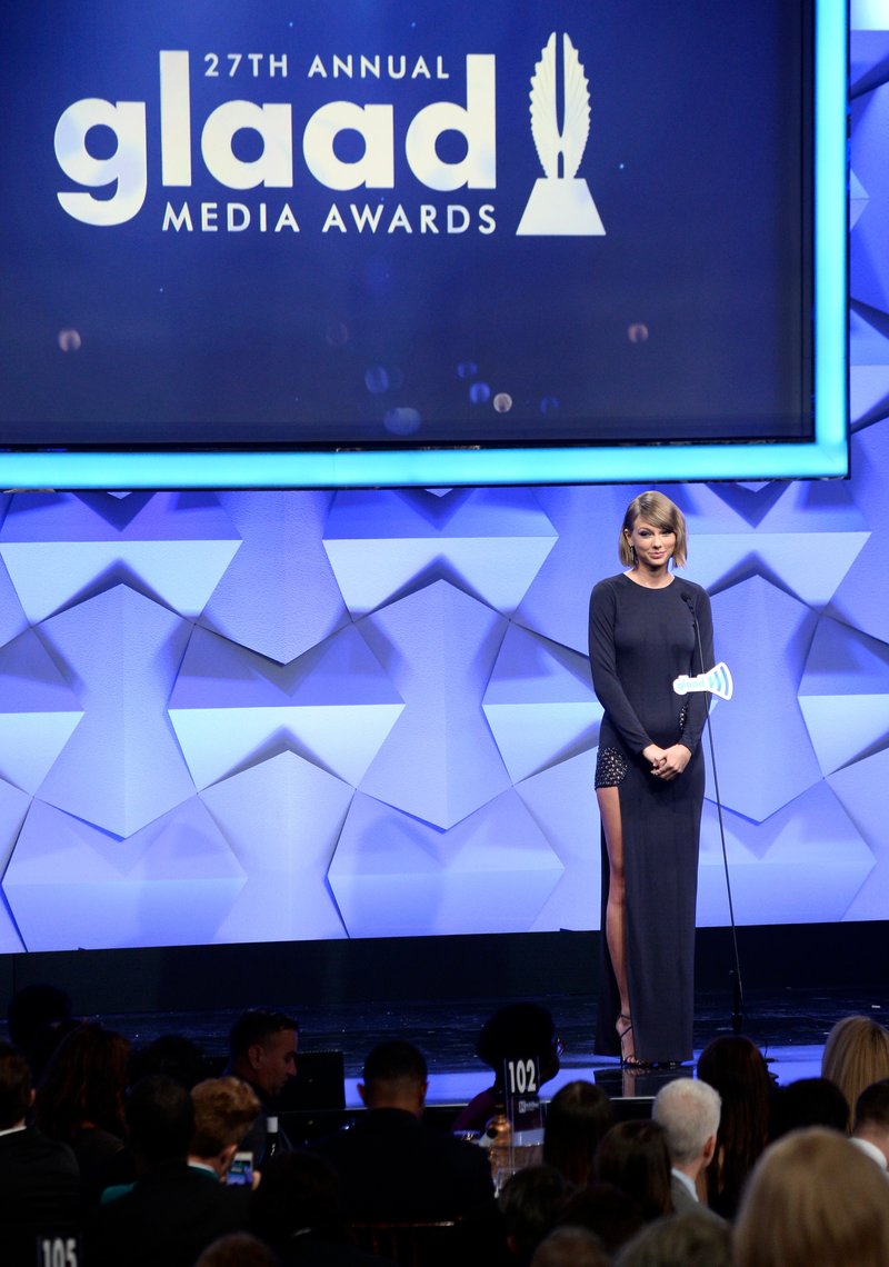 Taylor Swift at 27th Annual GLAAD Media Awards — photo 34