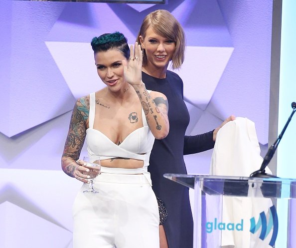 Taylor Swift at 27th Annual GLAAD Media Awards — photo 81