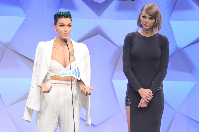 Taylor Swift at 27th Annual GLAAD Media Awards — photo 112