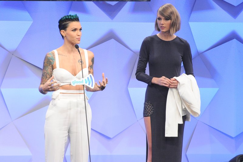 Taylor Swift at 27th Annual GLAAD Media Awards — photo 114