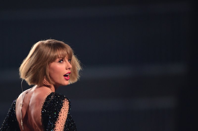 Taylor Swift at 58th Annual GRAMMY Awards — photo 188
