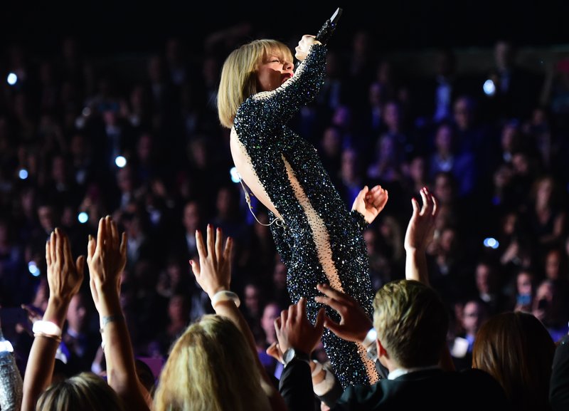 Taylor Swift at 58th Annual GRAMMY Awards — photo 191