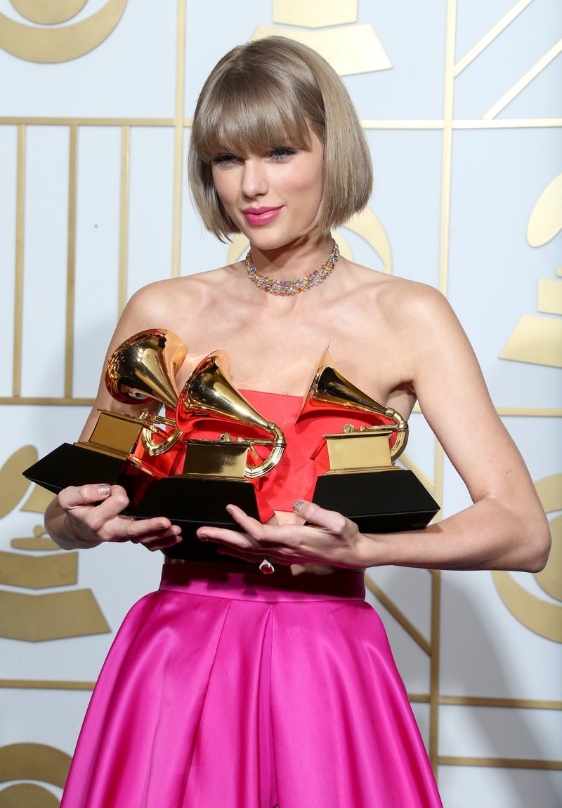 Taylor Swift at 58th Annual GRAMMY Awards — photo 242