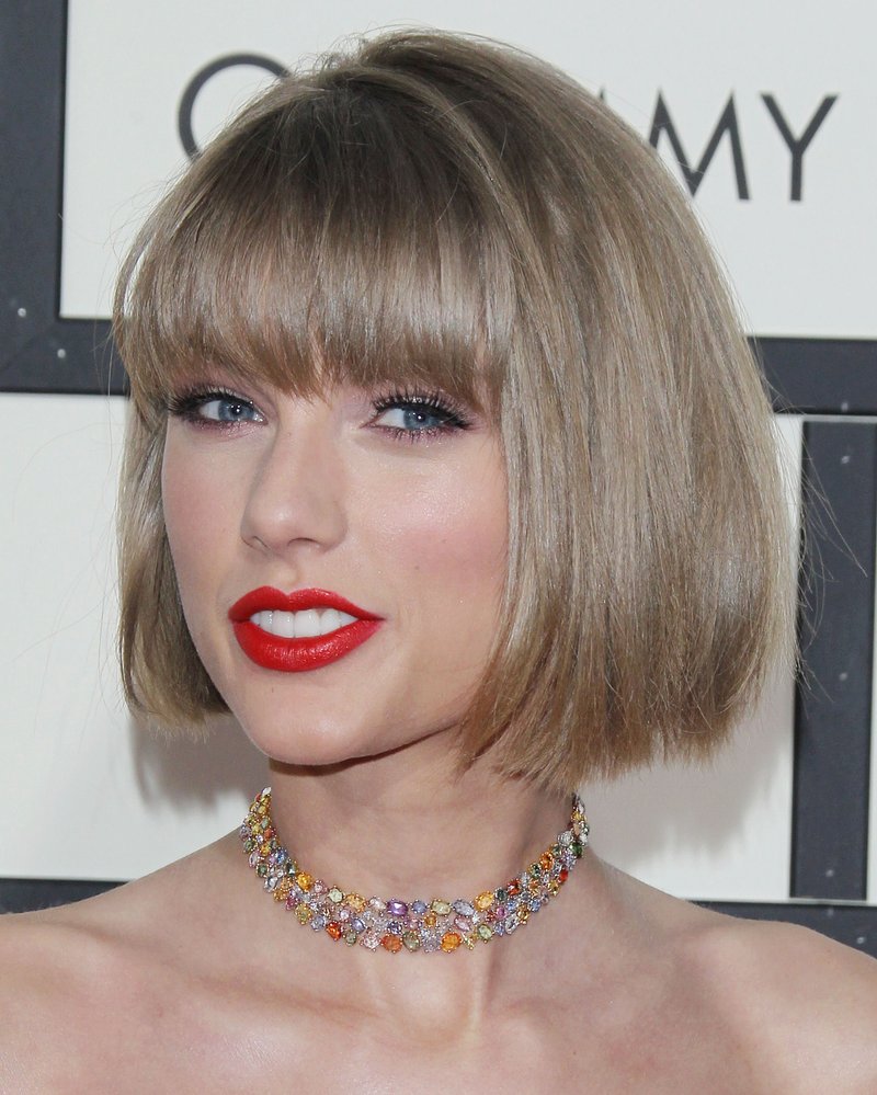 Taylor Swift at 58th Annual GRAMMY Awards — photo 259