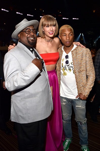Taylor Swift at 58th Annual GRAMMY Awards — photo 343