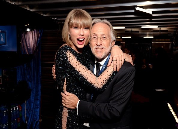 Taylor Swift at 58th Annual GRAMMY Awards — photo 356