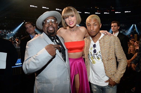 Taylor Swift at 58th Annual GRAMMY Awards — photo 357