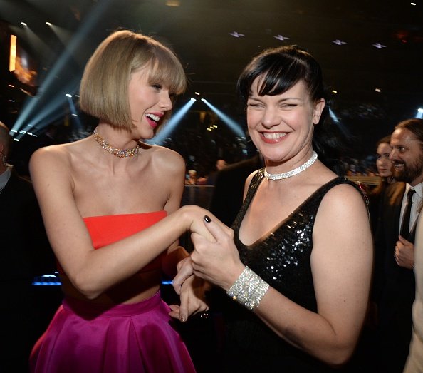 Taylor Swift at 58th Annual GRAMMY Awards — photo 363