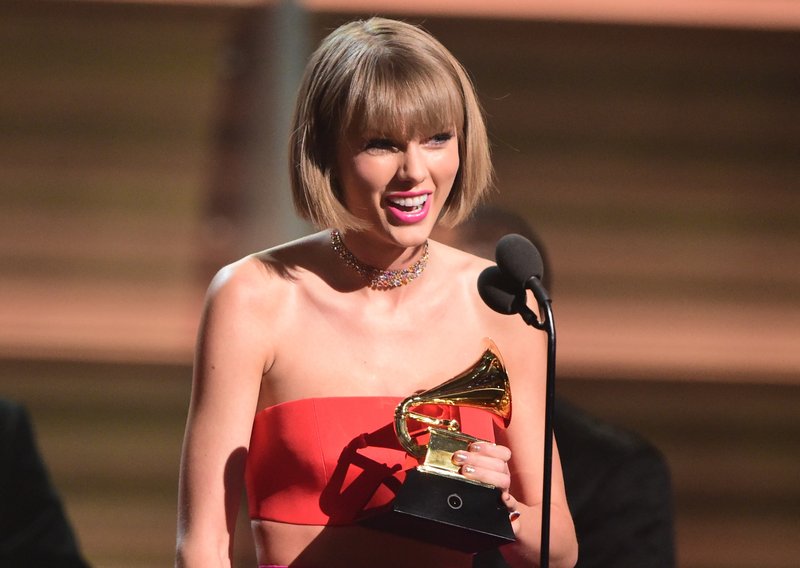 Taylor Swift at 58th Annual GRAMMY Awards — photo 377
