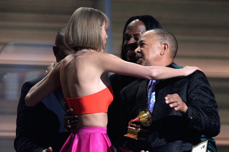 Taylor Swift at 58th Annual GRAMMY Awards — photo 389