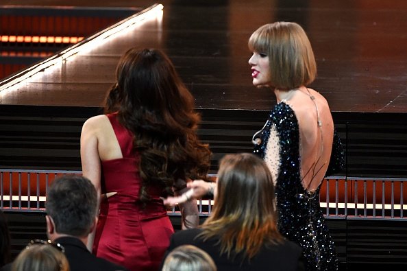 Taylor Swift at 58th Annual GRAMMY Awards — photo 401