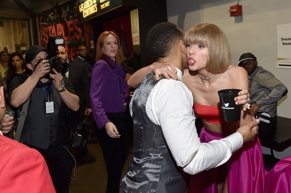 Taylor Swift at 58th Annual GRAMMY Awards — photo 402