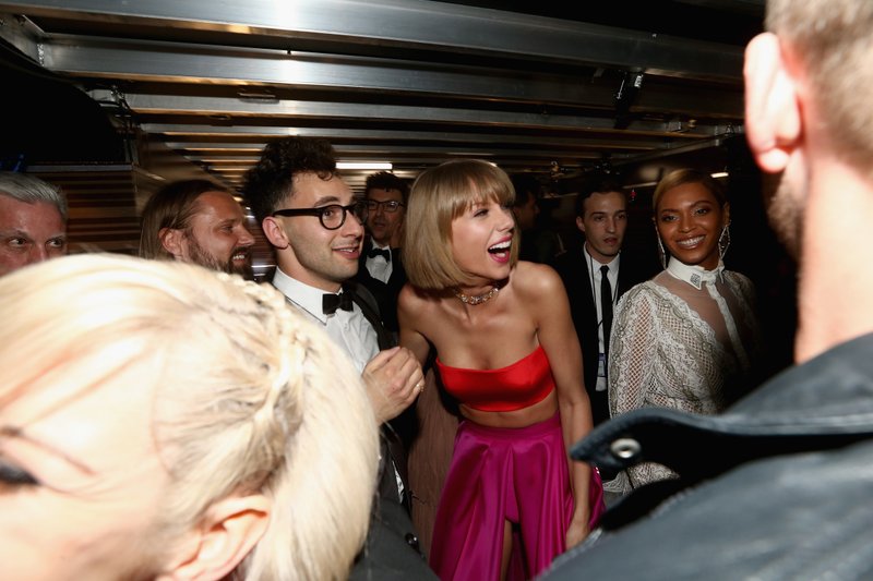 Taylor Swift at 58th Annual GRAMMY Awards — photo 403