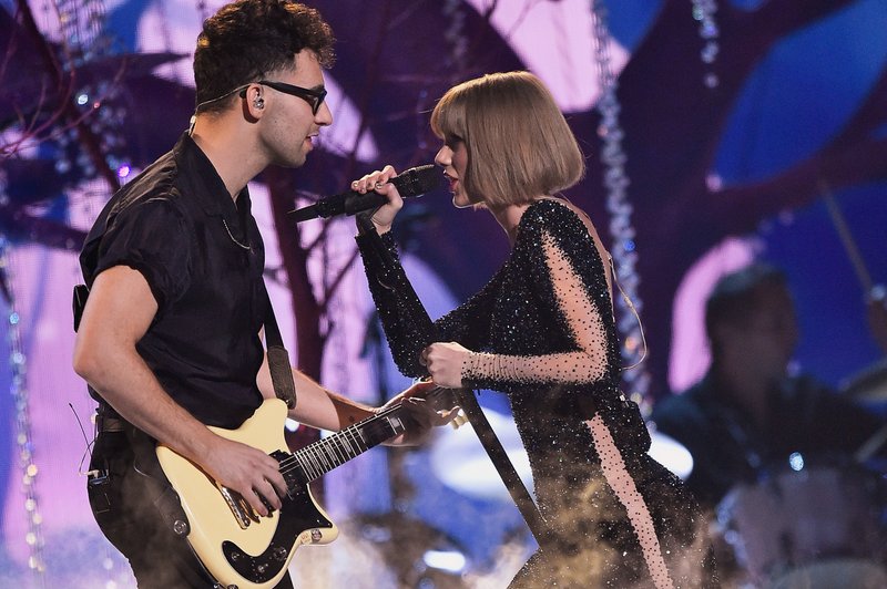 Taylor Swift at 58th Annual GRAMMY Awards — photo 407